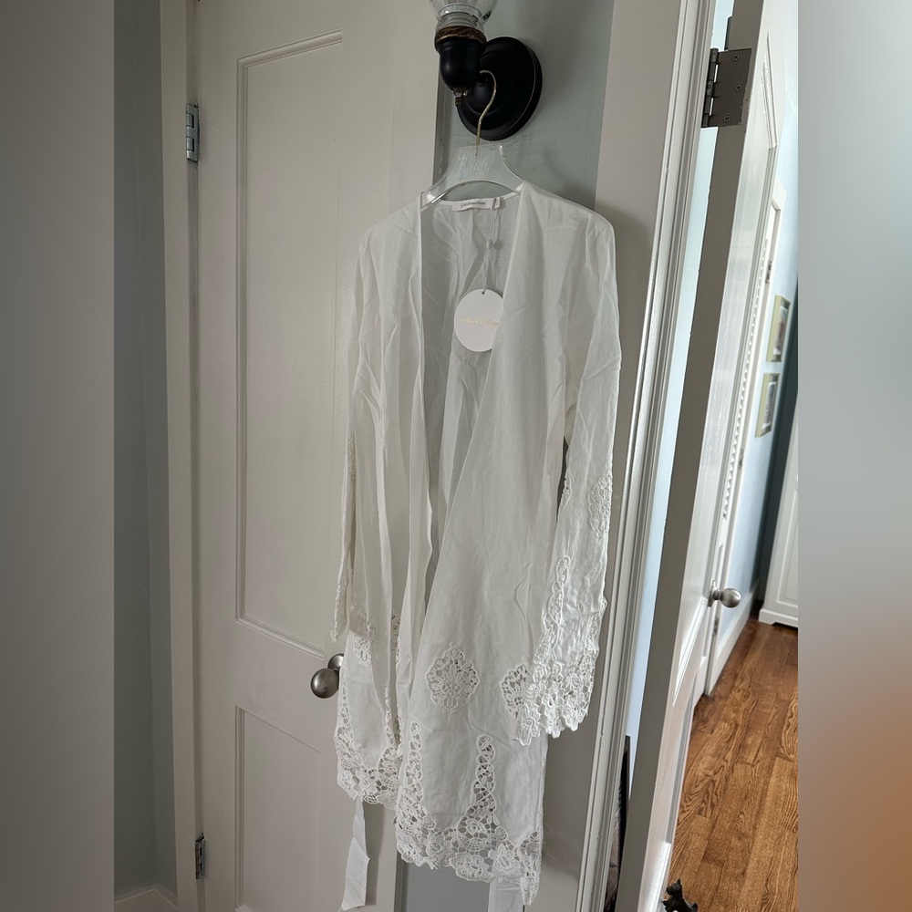 Girl & A Serious Dream MARRAKECH BRODERIE ANGLAISE CROCHET LACE ROBE - Picture 6 of 9